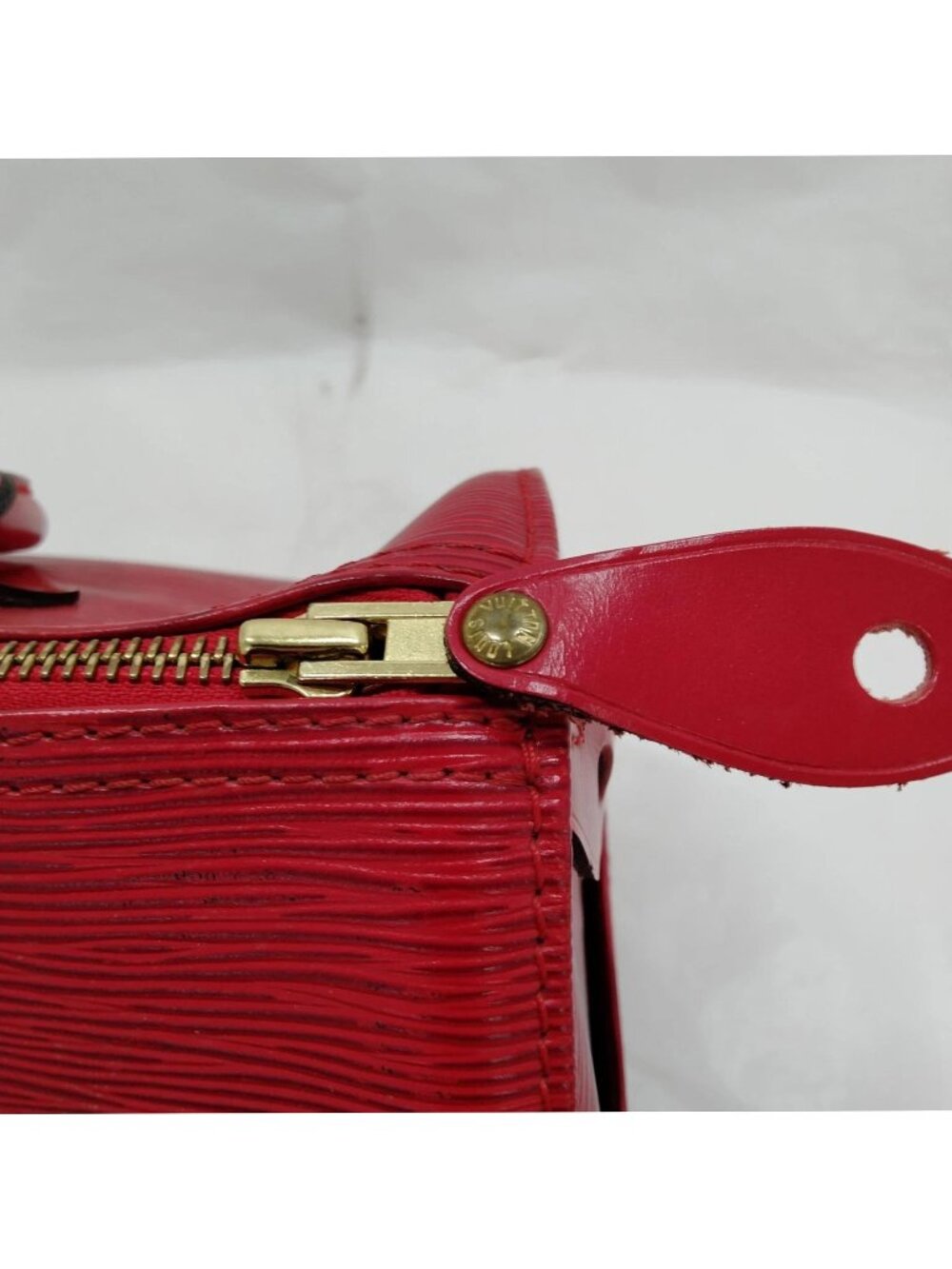 Authentic Louis Vuitton Epi Speedy 35 Red Leather Satchel Bag - Picture 10 of 16